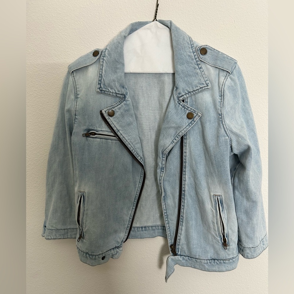 Women’s Gap Cropped Motorcycle Jean Jacket Size M with Three-Quarter Sleeves